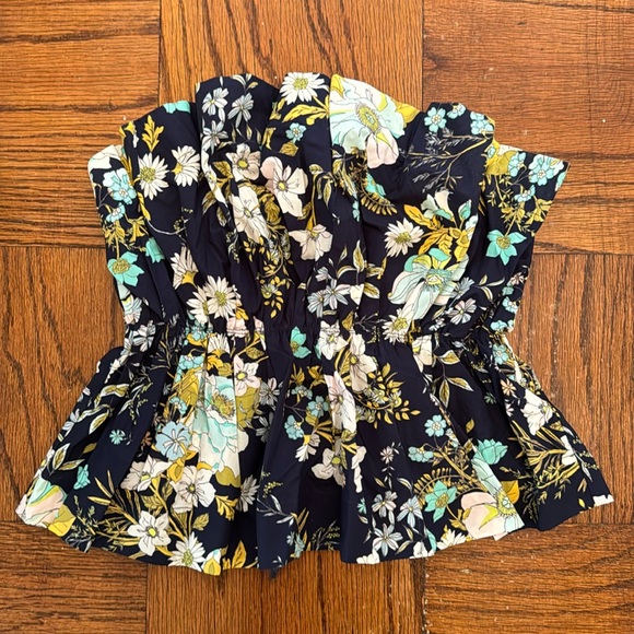 Ruffled Tube Top - Picture 4 of 7